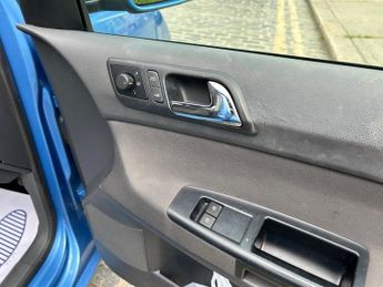 Volkswagen Polo S (80BHP)