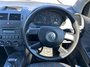 Volkswagen Polo S (75BHP)