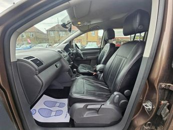 Volkswagen Touran 1.6 TDI BlueMotion Tech SE DSG Euro 5 (s/s) 5dr