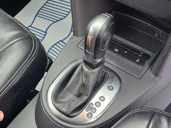 Volkswagen Touran 1.6 TDI BlueMotion Tech SE DSG Euro 5 (s/s) 5dr