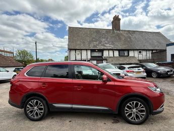 Mitsubishi Outlander DI-D GX 3