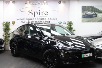 Tesla Model Y LONG RANGE AWD