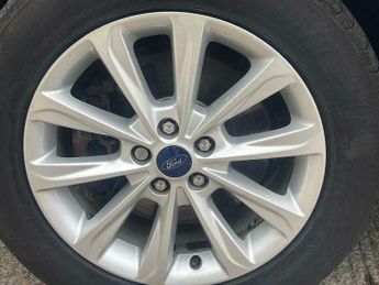 Ford Kuga TITANIUM TDCI