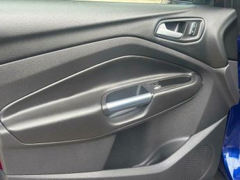 Ford Kuga TITANIUM TDCI