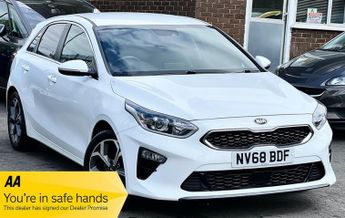 Kia Ceed 1.0 T-GDi 3 Euro 6 (s/s) 5dr (1 FORMER KPR+SAT-NAV+CAM+2KEYS)