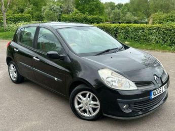 Renault Clio 1.4 16v Privilege 5dr