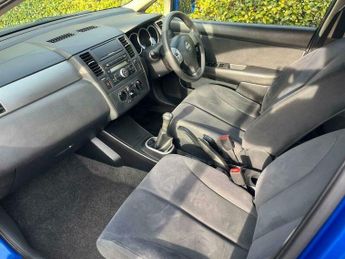 Nissan Tiida Ti