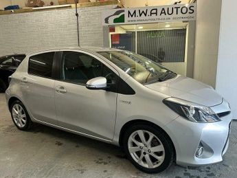 Toyota Yaris 1.5 VVT-h T Spirit Hatchback 5dr Petrol Hybrid CVT Euro 5 (101 p