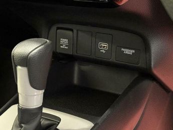 Honda Jazz 1.5 h i-MMD SE Hatchback 5dr Petrol Hybrid eCVT Euro 6 (s/s) (10