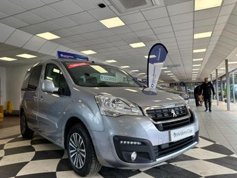 Peugeot Partner BLUE HDI S/S TEPEE ACTIVE DIESEL MANUAL 4000 MILES WITH MOBILITY