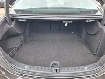 Mercedes-Benz E Class 2.0 E220d SE Saloon 4dr Diesel G-Tronic+ Euro 6 (s/s) (194 ps)