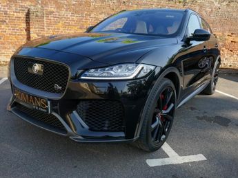 Jaguar F-Pace SVR AWD - Big Spec - Panoramic Roof