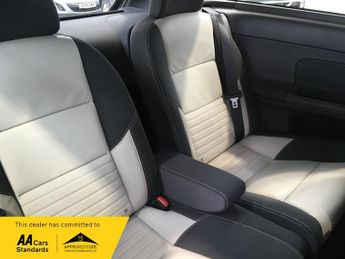 Volvo C30 2.0D R-DESIGN SPORT COUPE AUTOMATIC