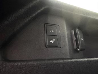 Land Rover Discovery Sport 2.0 D200 MHEV R-Dynamic HSE Auto 4WD Euro 6 (s/s) 5dr