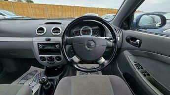 Chevrolet Lacetti 1.6 SX 5dr