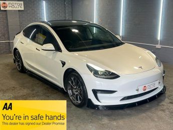 Tesla Model 3 (Dual Motor) Long Range Auto 4WDE