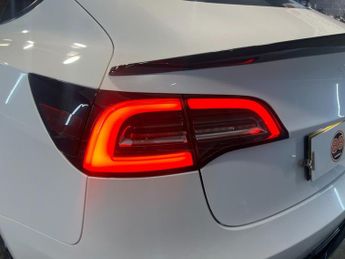 Tesla Model 3 (Dual Motor) Long Range Auto 4WDE