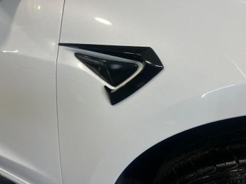 Tesla Model 3 (Dual Motor) Long Range Auto 4WDE