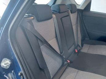 Toyota Auris 1.8 VVT-h Design CVT Euro 6 (s/s) 5dr