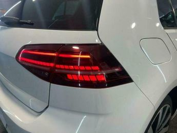 Volkswagen Golf 1.4 TSI 8.7kWh GTE Advance DSG Euro 6 (s/s)