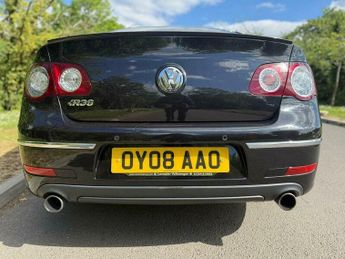 Volkswagen Passat 3.6 FSI V6 R36 DSG 4Motion Euro 4 4dr