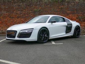 Audi R8 V10 PLUS QUATTRO - Engine Cover in Carbon!