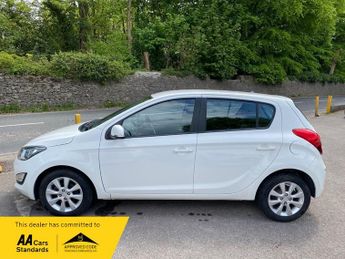 Hyundai I20 ACTIVE 1.4cc AUTOMATIC. Full Service History. MOT to 18.05.2026.