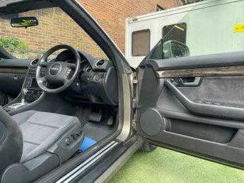 Audi A4 SE