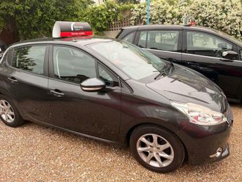 Peugeot 208 1.4 HDi Active Euro 5 5dr
