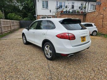 Porsche Cayenne 3.0h V6 S TiptronicS 4WD Euro 5 (s/s) 5dr