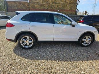 Porsche Cayenne 3.0h V6 S TiptronicS 4WD Euro 5 (s/s) 5dr