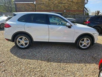 Porsche Cayenne 3.0h V6 S TiptronicS 4WD Euro 5 (s/s) 5dr