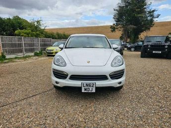 Porsche Cayenne 3.0h V6 S TiptronicS 4WD Euro 5 (s/s) 5dr