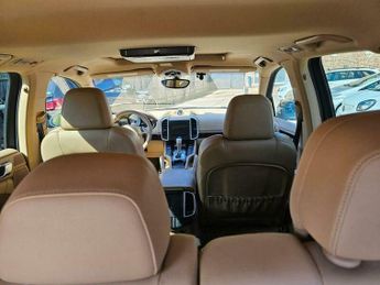 Porsche Cayenne 3.0h V6 S TiptronicS 4WD Euro 5 (s/s) 5dr