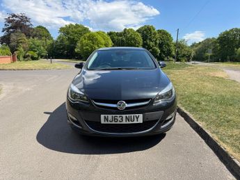 Vauxhall Astra ELITE CDTI AUTOMATIC great spec