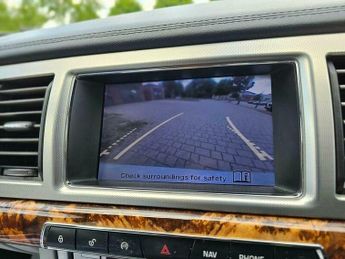 Jaguar XF 2.2d Premium Luxury Auto Euro 5 (s/s) 4dr