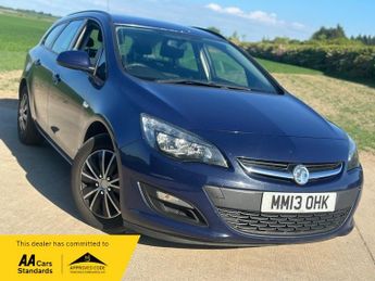 Vauxhall Astra 1.7 CDTi ecoFLEX Exclusiv Sports Tourer 5dr Diesel Manual Euro 5