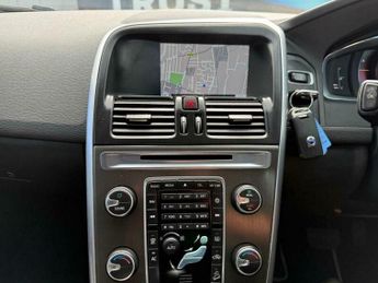 Volvo XC60 2.4 D5 SE Lux Nav Geartronic AWD Euro 5 5dr