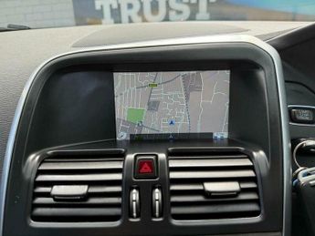 Volvo XC60 2.4 D5 SE Lux Nav Geartronic AWD Euro 5 5dr