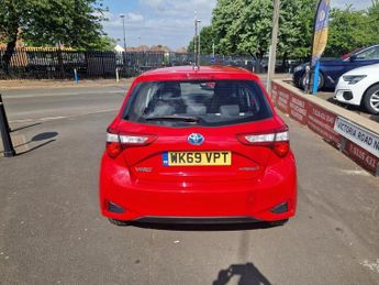 Toyota Yaris 1.5 VVT-h Icon E-CVT Euro 6 (s/s) 5dr