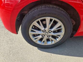 Toyota Yaris 1.5 VVT-h Icon E-CVT Euro 6 (s/s) 5dr