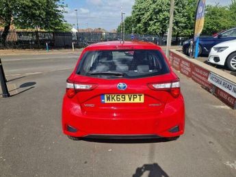 Toyota Yaris 1.5 VVT-h Icon E-CVT Euro 6 (s/s) 5dr