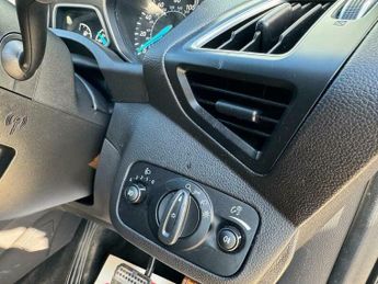 Ford Kuga 1.5T EcoBoost ST-Line Auto AWD Euro 6 (s/s) 5dr