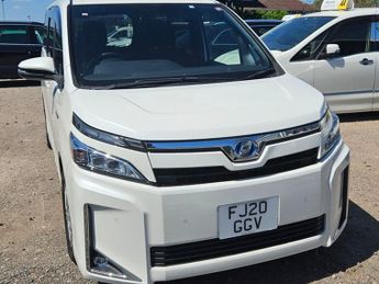 Toyota Voxy Hybrid