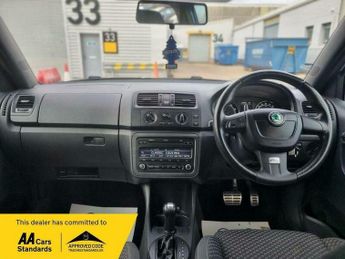 Skoda Fabia 1.4 TSI vRS S2000 DSG Euro 5 5dr