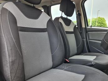 Dacia Duster LAUREATE TCE