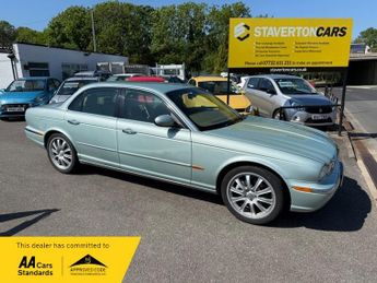 Jaguar XJ V6 SE