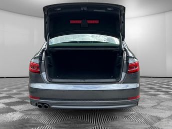 Audi A4 TDI QUATTRO S LINE
