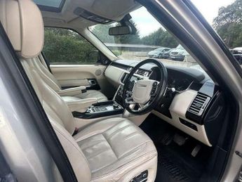 Land Rover Range Rover 4.4 SD V8 Autobiography Auto 4WD Euro 5 5dr