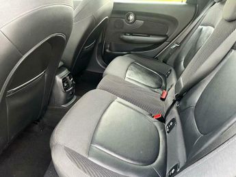 MINI Clubman 1.5 Cooper Auto Euro 6 (s/s) 6dr